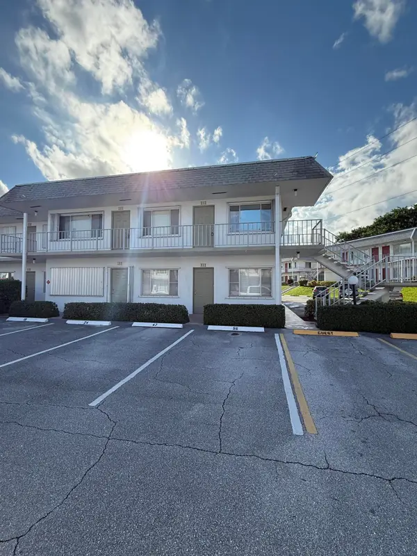 3160 Lake Osborne Drive #112, ,, FL 33461