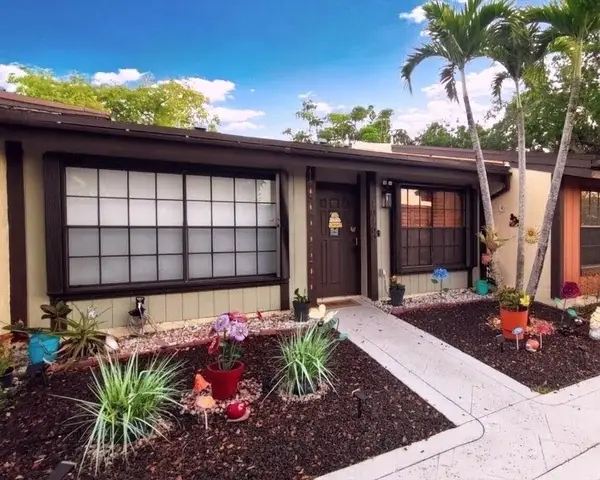10180 E Cypress Court #10180, Pembroke Pines, FL 33026