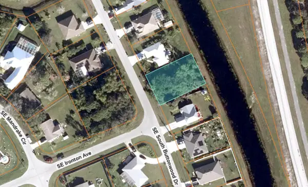 1895 SE North Buttonwood Drive, Port St Lucie, FL 34952