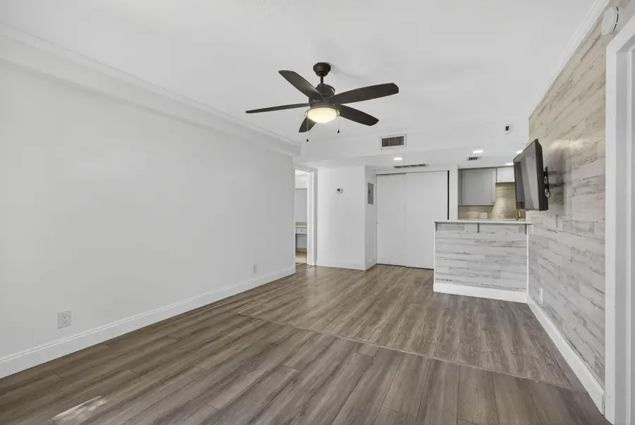 612 Executive Center Drive #3107, West Palm Beach, FL 33401 - #3