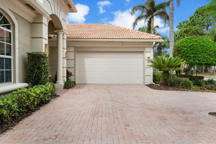 9113 One Putt Place, Port Saint Lucie, FL 34986 - #3