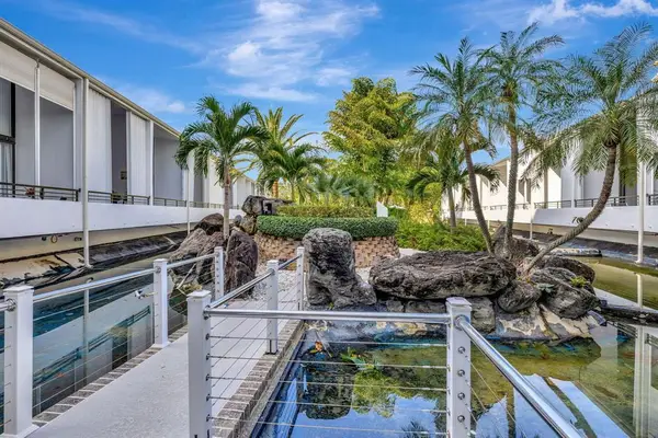 3589 S Ocean Boulevard #10, South Palm Beach, FL 33480