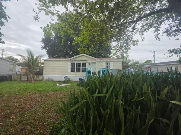 13310 SW 6th Court, Davie, FL 33325