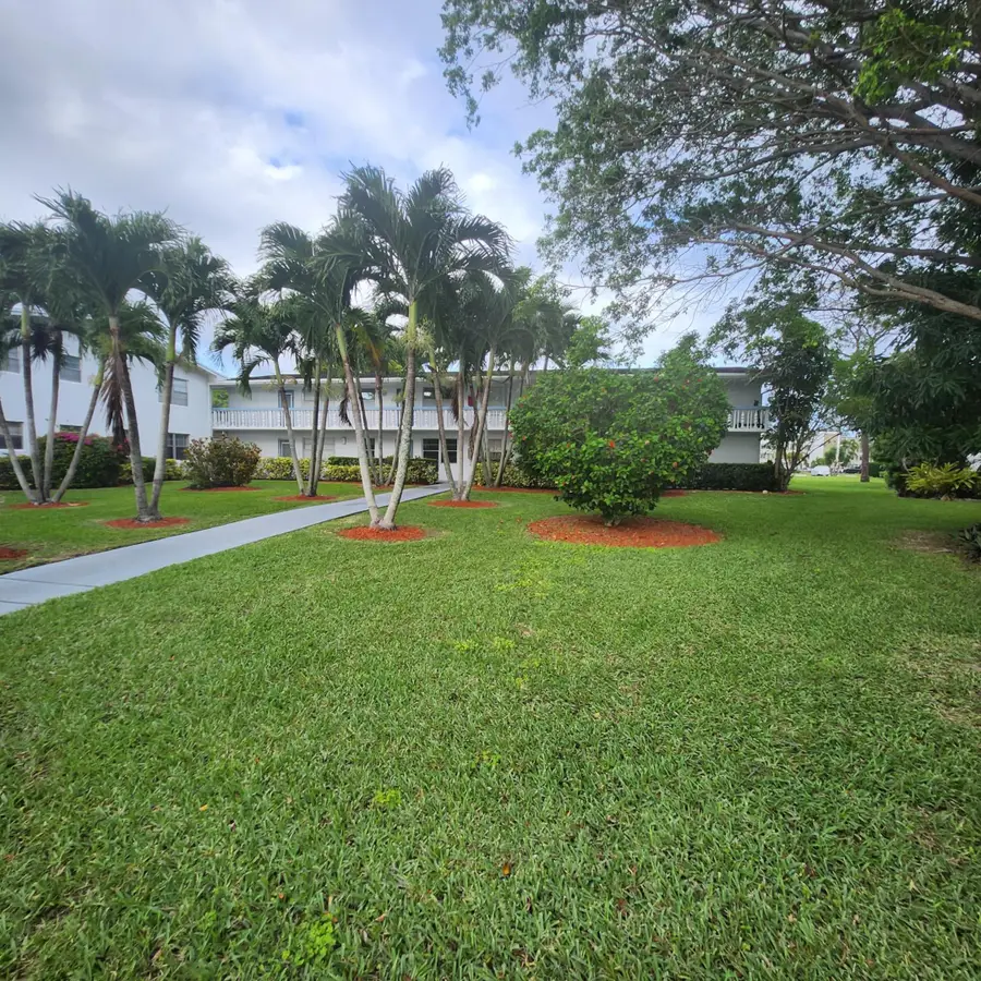 643 Durham W, Deerfield Beach, FL 33442 - #2