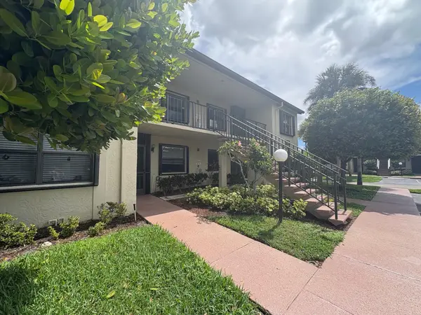7831 Willow Spring Drive #526, Lake Worth, FL 33467