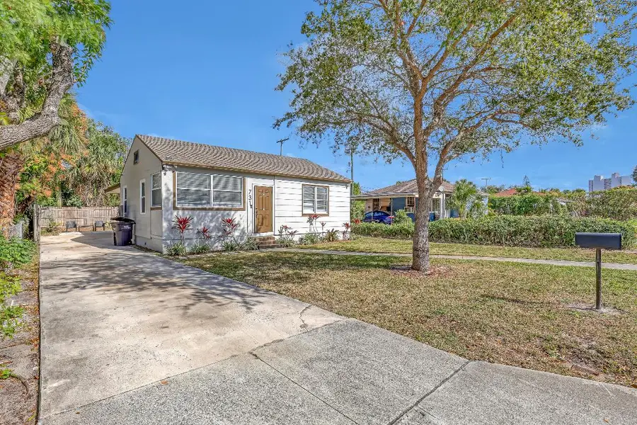 731 50th Street, West Palm Beach, FL 33407 - #3