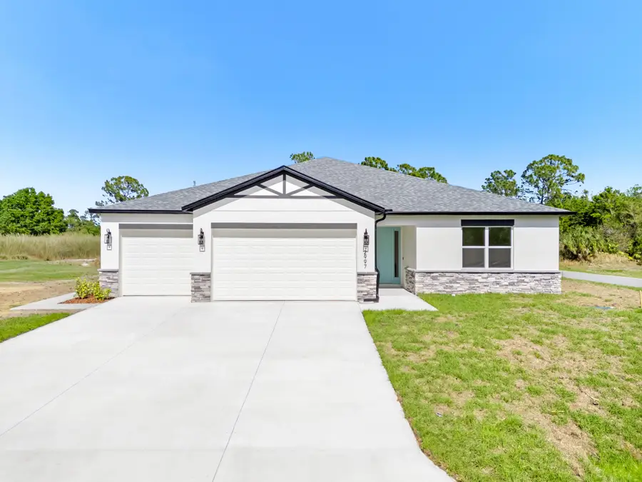 2981 SE Gaffney Ave Avenue Se #2981, Palm Bay, FL 32909 - #2