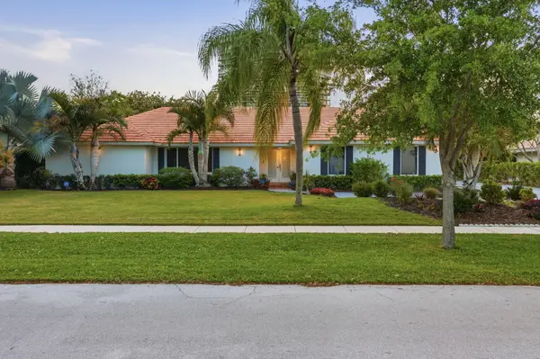 2001 Embassy Drive, West Palm Beach, FL 33401