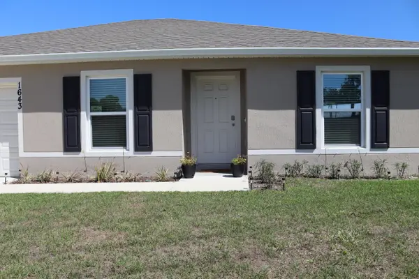 1643 SE Ocean Lane, Port St Lucie, FL 34983
