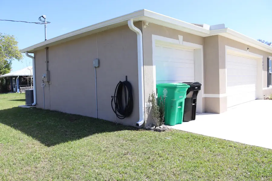 1643 SE Ocean Lane, Port Saint Lucie, FL 34983 - #2