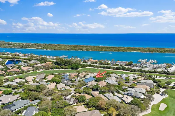 18515 SE Prestwick Lane, Tequesta, FL 33469