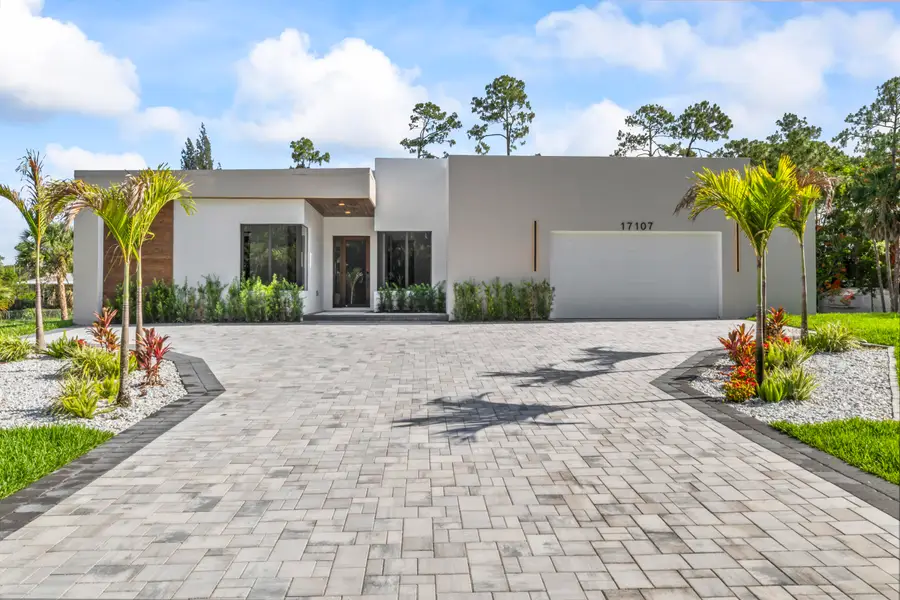 17107 W Sycamore Drive W, The Acreage, FL 33470 - #2