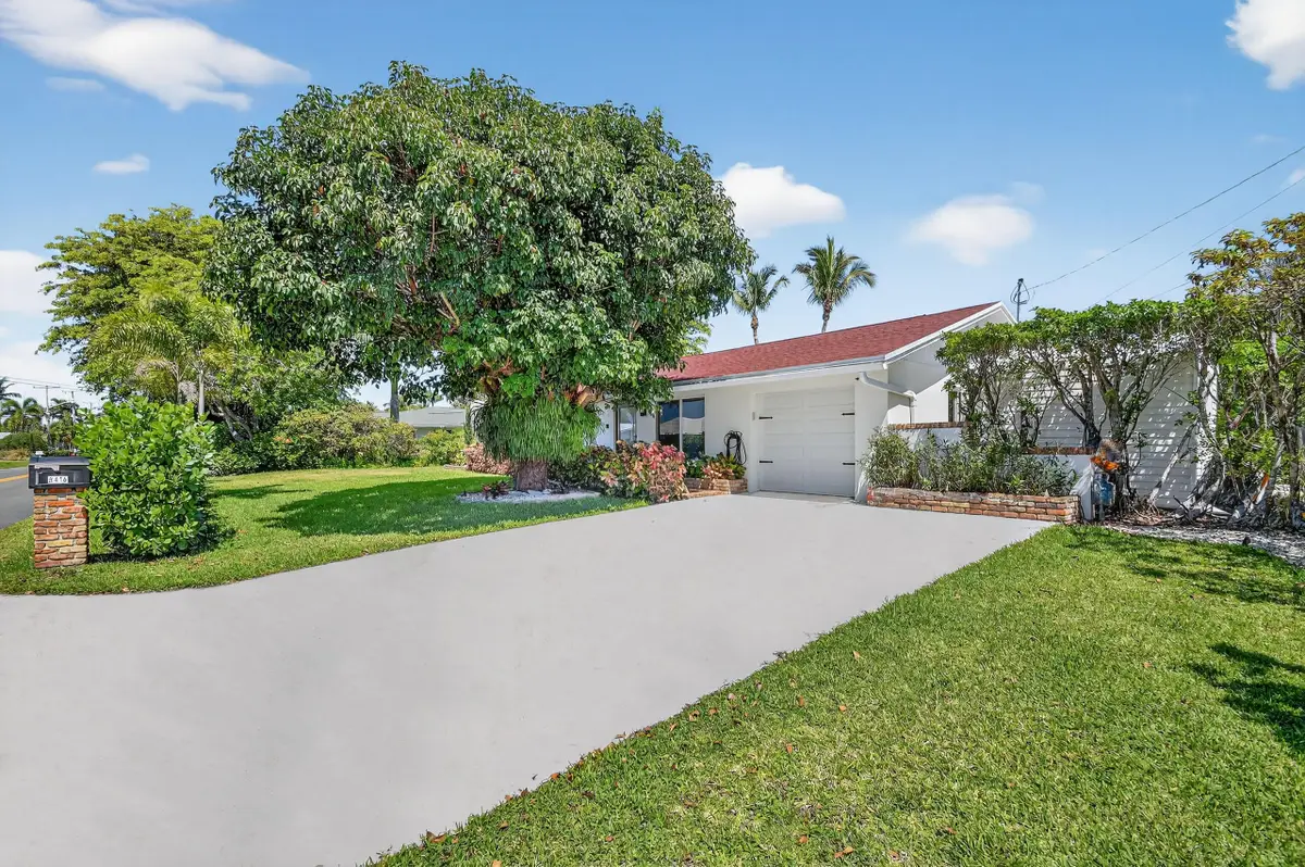 8416 Pine Tree Lane, West Palm Beach, FL 33406 - #1