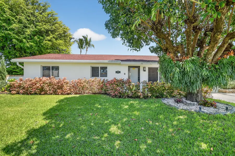 8416 Pine Tree Lane, West Palm Beach, FL 33406 - #2