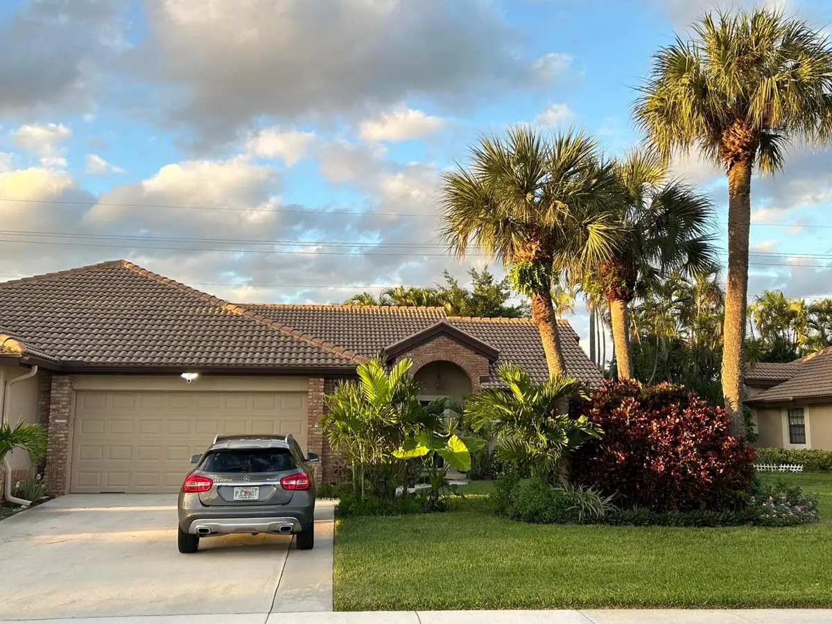 7207 Le Chalet Boulevard, Boynton Beach, FL 33472 - #1