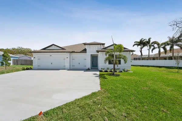 434 SW Narco Court, Port St Lucie, FL 34953