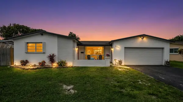 5221 SW 89th Avenue, Cooper City, FL 33328