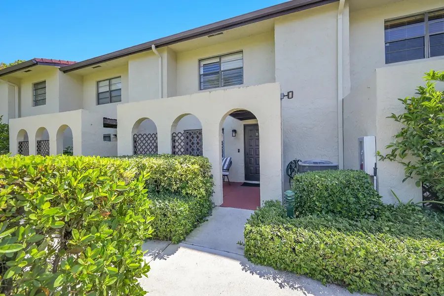 21207 Lago Circle, Boca Raton, FL 33433 - #2