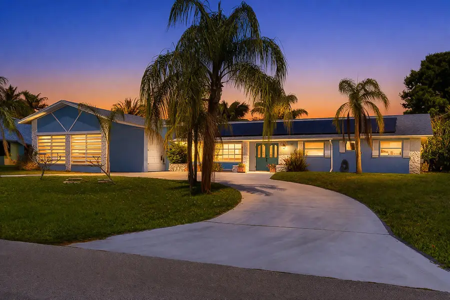 343 SE Verada Avenue, Port Saint Lucie, FL 34983 - #2