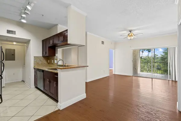 11661 W Atlantic Boulevard #1034, Coral Springs, FL 33071