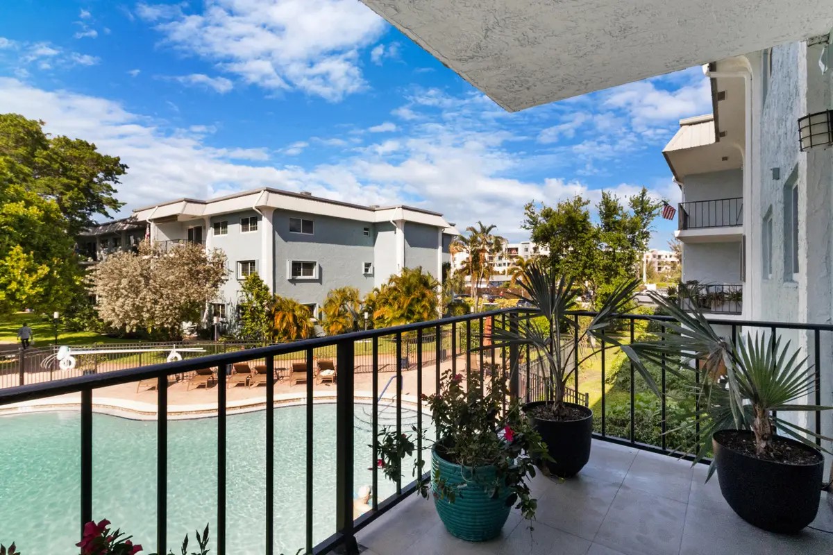3004 NE 5th Terrace Ne #Apt 210c, Fort Lauderdale, FL 33334 - #1