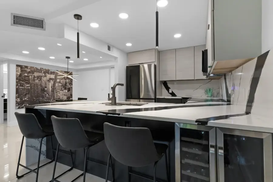 3004 NE 5th Terrace Ne #Apt 210c, Fort Lauderdale, FL 33334 - #3