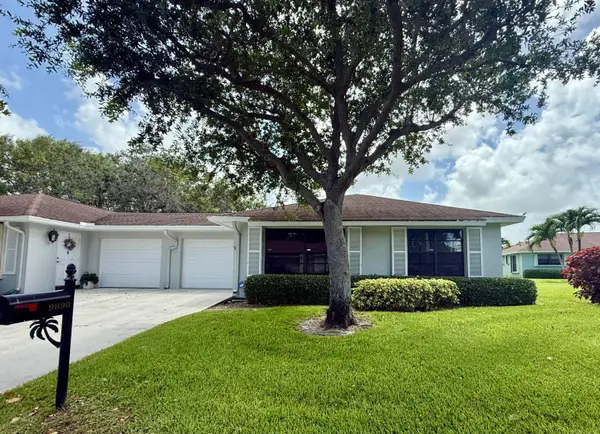 9890 Pecan Tree Drive #B, Boynton Beach, FL 33436