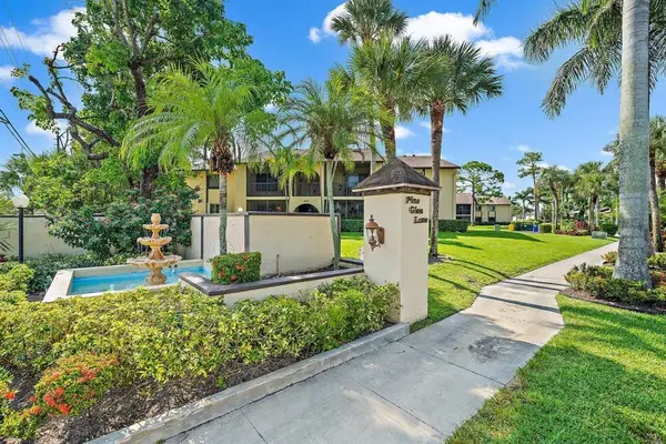 440 Pine Glen Lane #B-1, ,, FL 33463