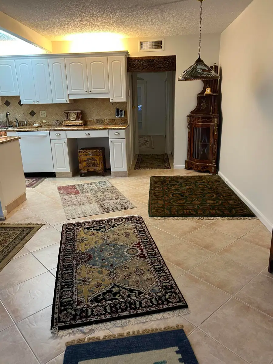2057 Cambridge C #2057, Deerfield Beach, FL 33442 - #2