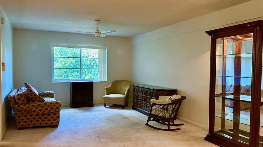 639 W Oakland Park Boulevard #207d, Oakland Park, FL 33311 - #2