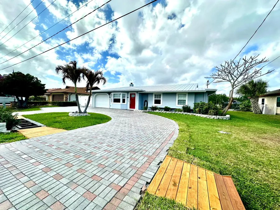 141 NE Sagamore Terrace, Port Saint Lucie, FL 34983 - #2