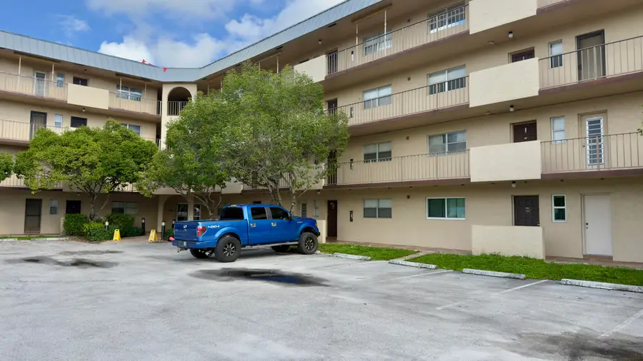 6201 N Falls Cir Drive, Lauderhill, FL 33319 - #3