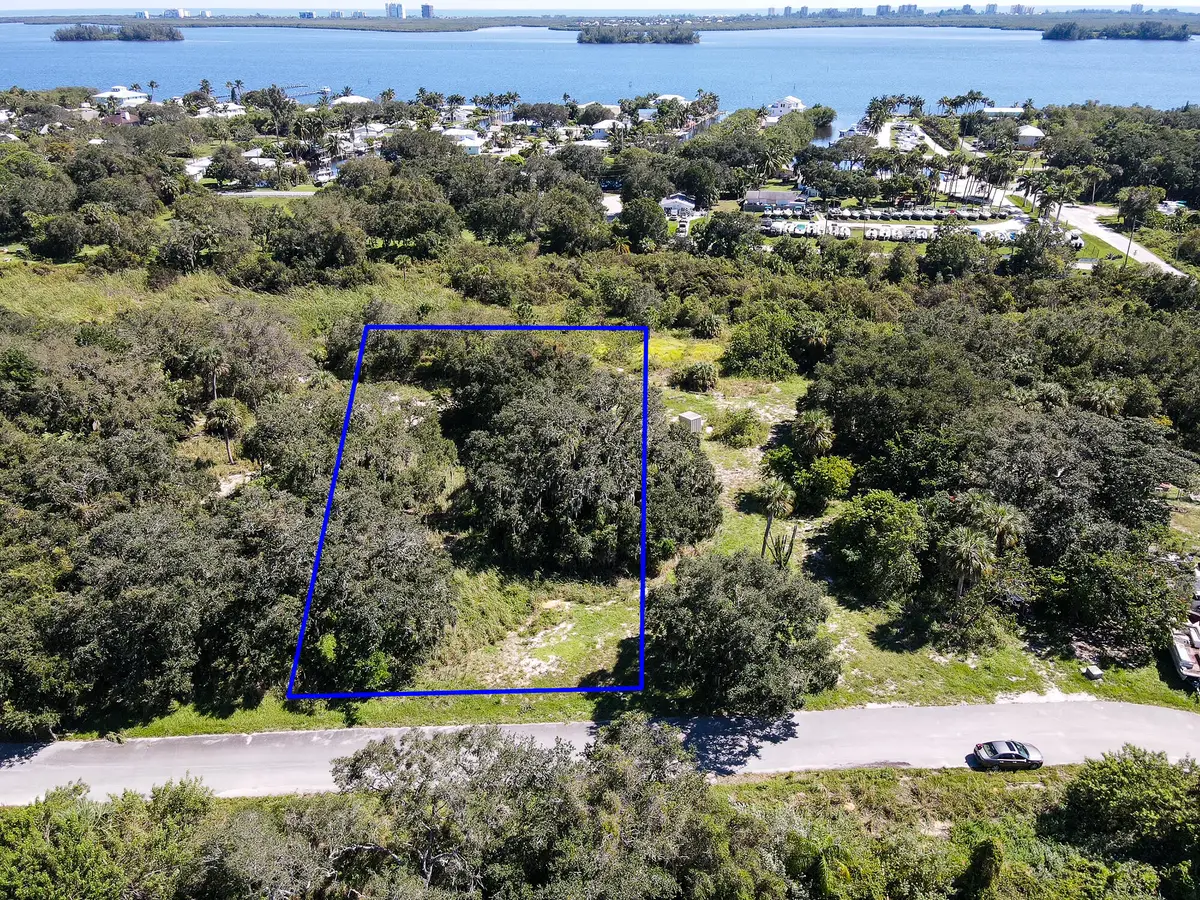4108 Mariner Oaks Way, Saint Lucie Village, FL 34946 - #1
