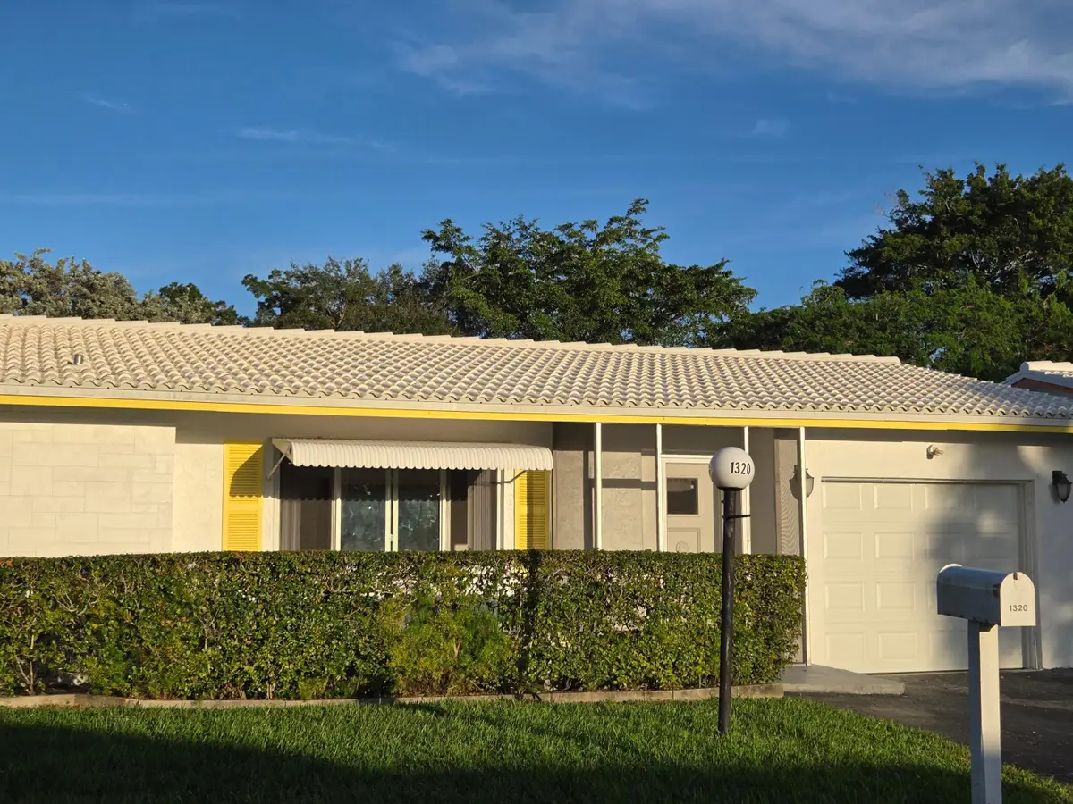 1320 NW 82nd Avenue, Plantation, FL 33322 - #1