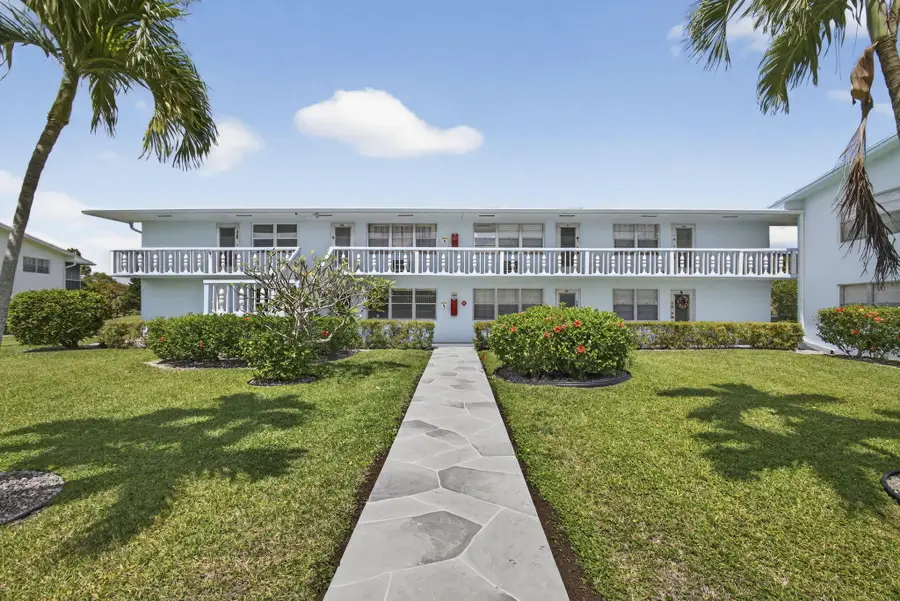 106 Camden E, West Palm Beach, FL 33417 - #3