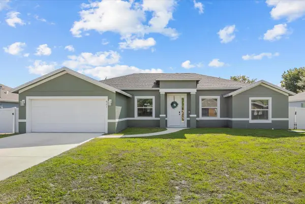 621 SE Prineville Street, Port St Lucie, FL 34983