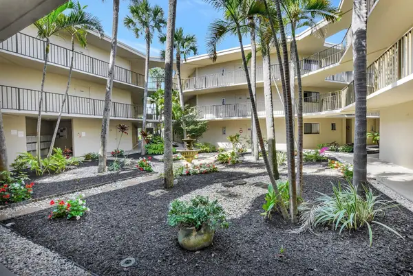 5340 Las Verdes Circle #208, Delray Beach, FL 33484