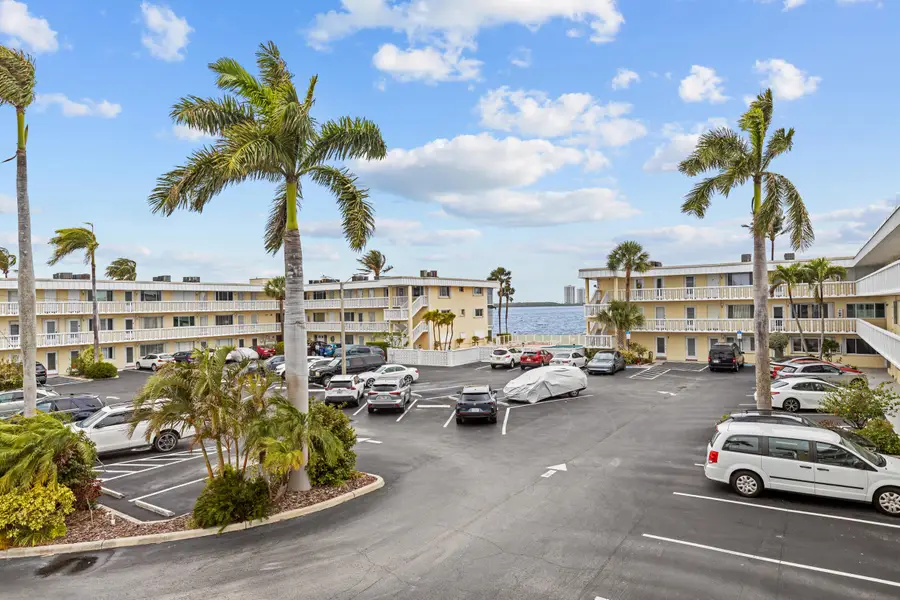 100 Doolen Court #313, North Palm Beach, FL 33408 - #3