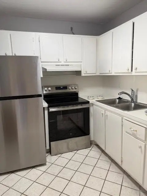 3320 Lake Osborne Drive #107, ,, FL 33461