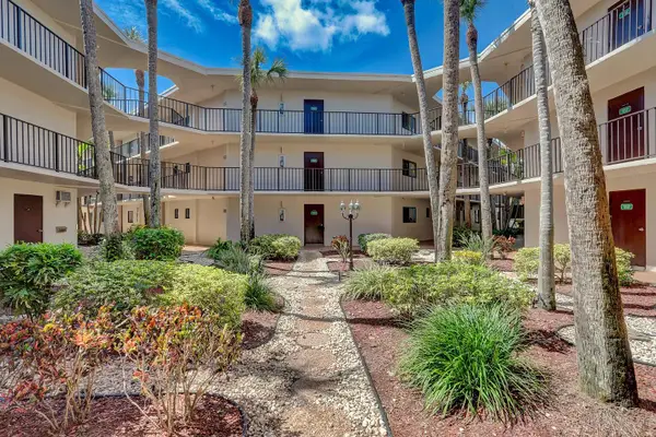 5100 Las Verdes Circle #215, Delray Beach, FL 33484