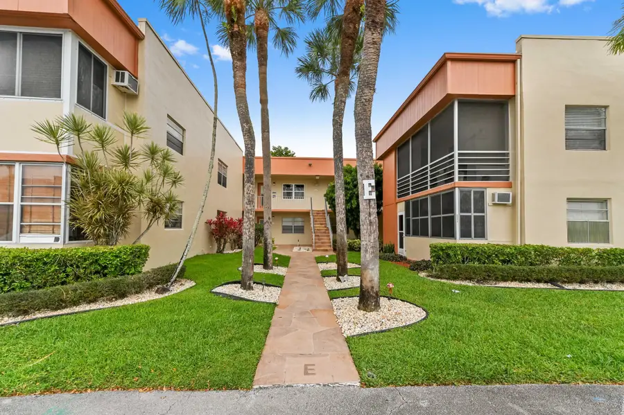 211 Piedmont E, Delray Beach, FL 33484 - #2