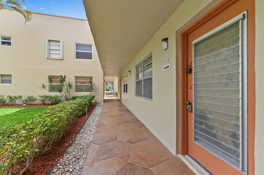 211 Piedmont E, Delray Beach, FL 33484 - #3