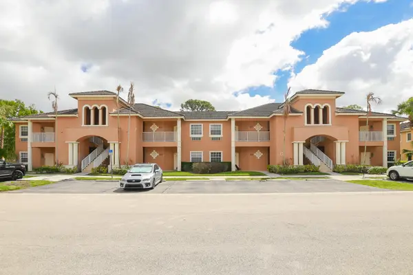 8311 Mulligan Circle, Port St Lucie, FL 34986