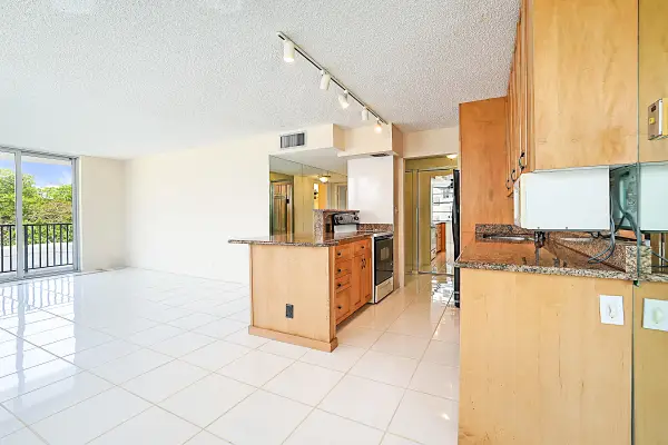 2121 N Ocean Boulevard #302e, Boca Raton, FL 33431