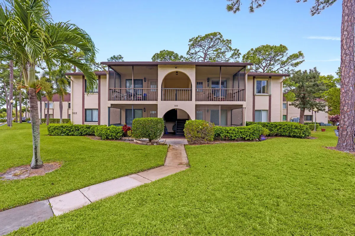322 Knotty Pine Circle #D2, Greenacres, FL 33463 - #1