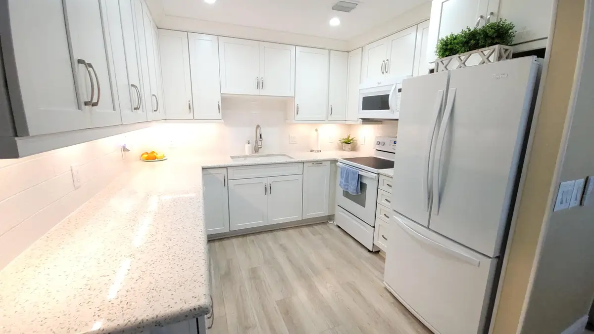 34 Somerset B, West Palm Beach, FL 33417 - #1