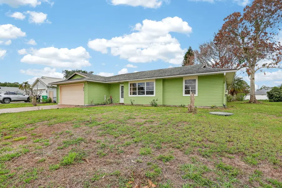 372 SW Carter Avenue, Port Saint Lucie, FL 34983 - #2