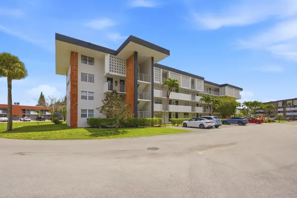 2991 NW 46th Avenue #303, Lauderdale Lakes, FL 33313