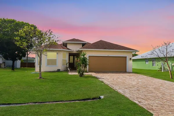 930 SW Versailles Avenue, Port St Lucie, FL 34953