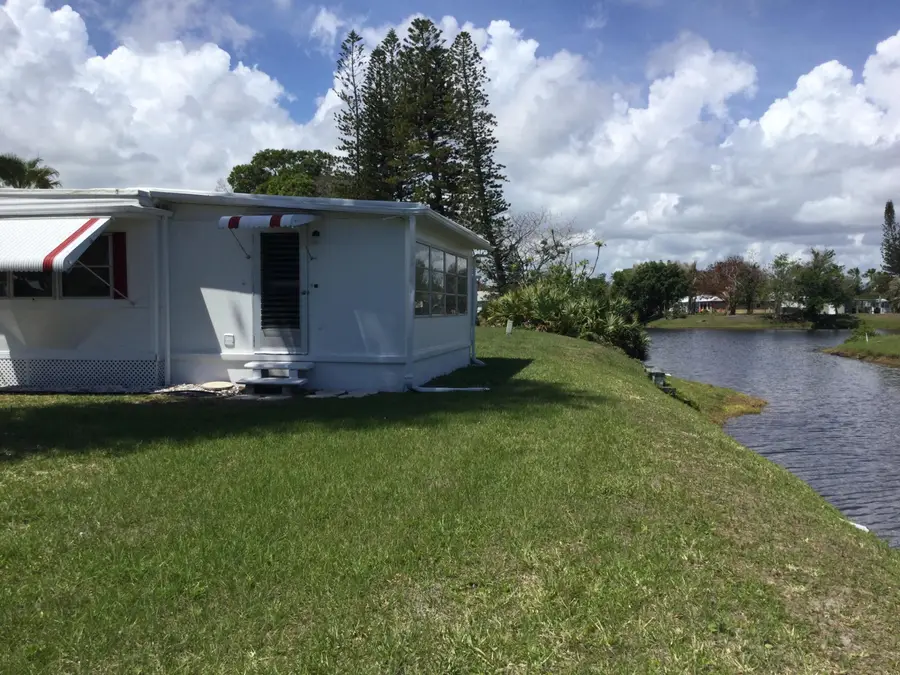 21 Oro Grande Way, Port Saint Lucie, FL 34952 - #3
